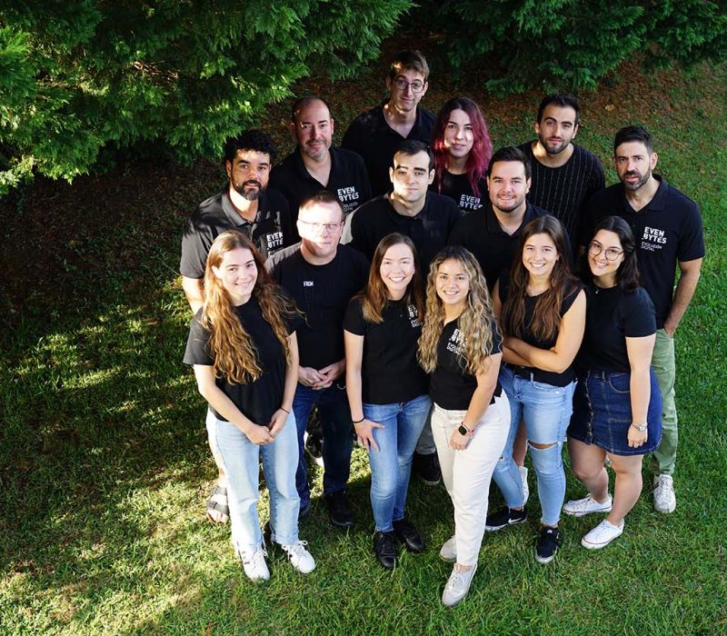 even-bytes-team.jpg